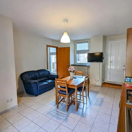 Fontana Apartment *